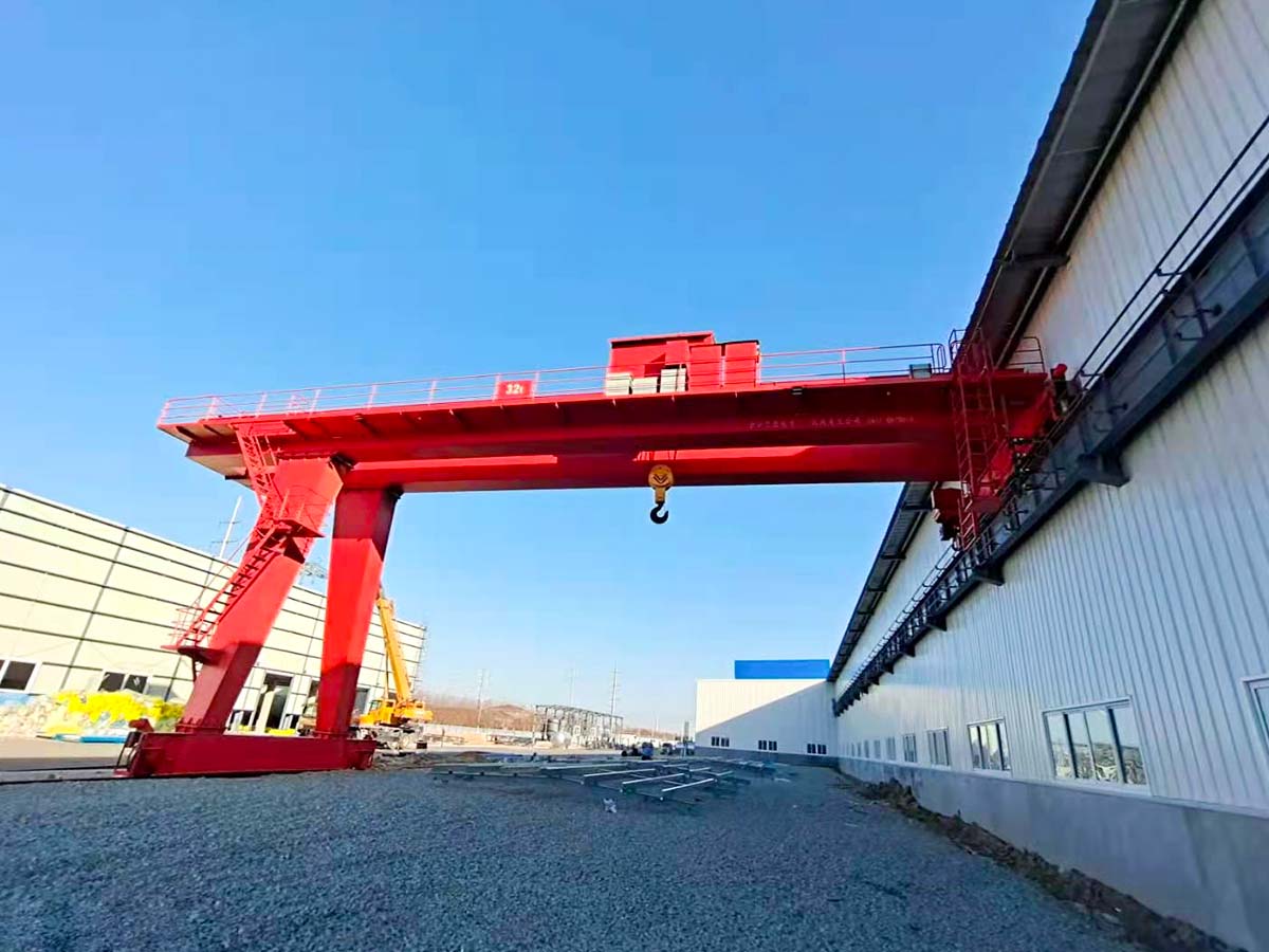 32噸半湖北門式起重機